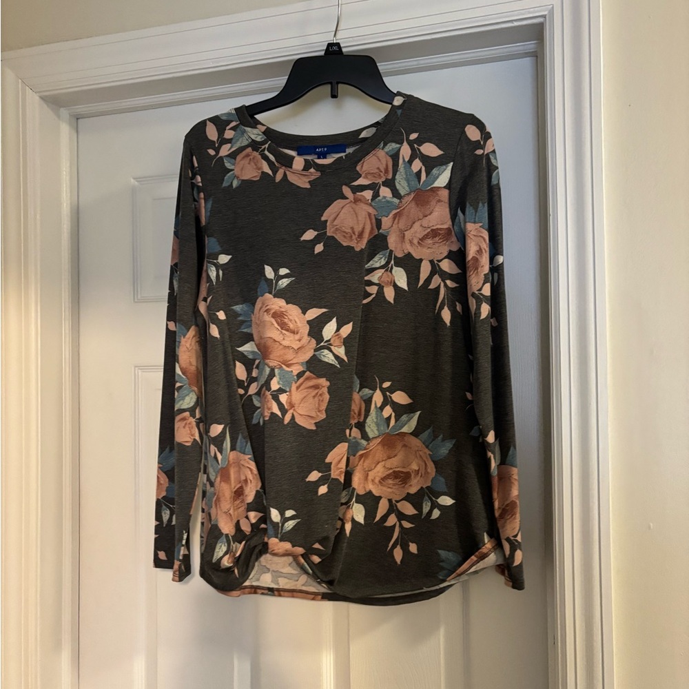 Apt. 9 Grey and Blush Floral Top